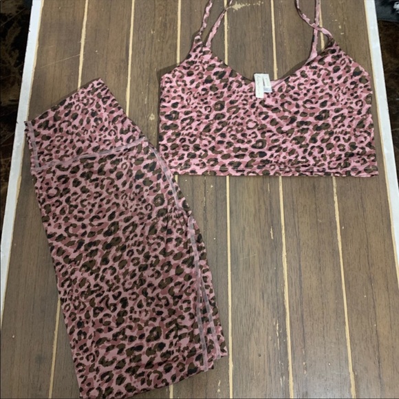 Revolve active set - Picture 3 of 4